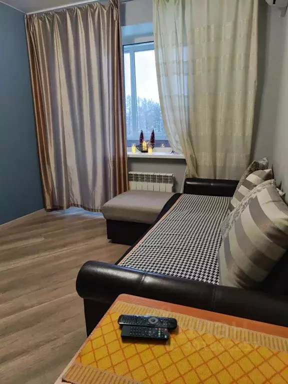 1-к кв. Тульская область, Новомосковск ул. Дзержинского, 14А (42.0 м) - Фото 1