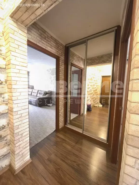 3-комнатная квартира: Омск, улица Декабристов, 102 (47.7 м) - Фото 0
