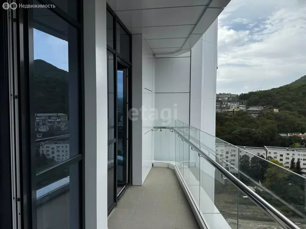 2-комнатная квартира: село Ольгинка, 3-й микрорайон, 23 (62.14 м) - Фото 1