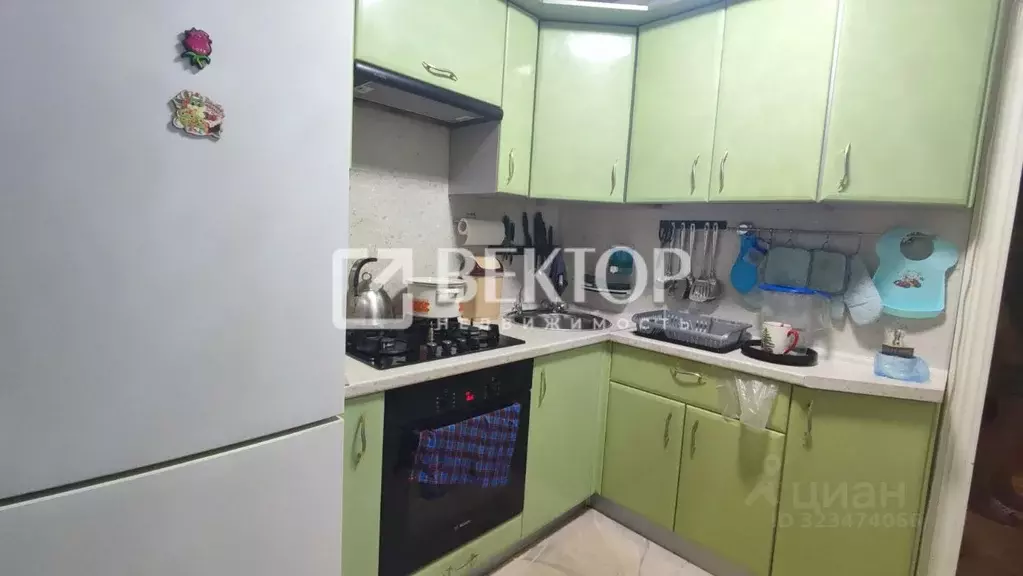 3-к кв. Ярославская область, Ярославль ул. Добрынина, 23Б (56.2 м) - Фото 0