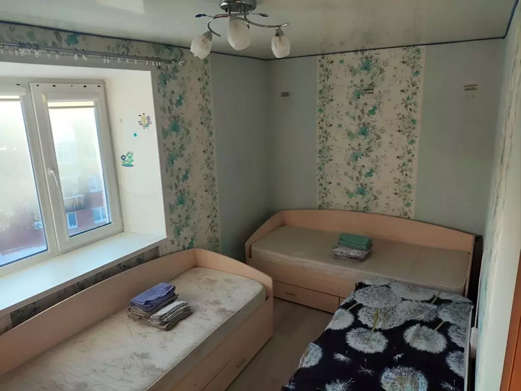 2-к кв. Свердловская область, Рефтинский пгт ул. Гагарина, 8 (42.0 м) - Фото 1