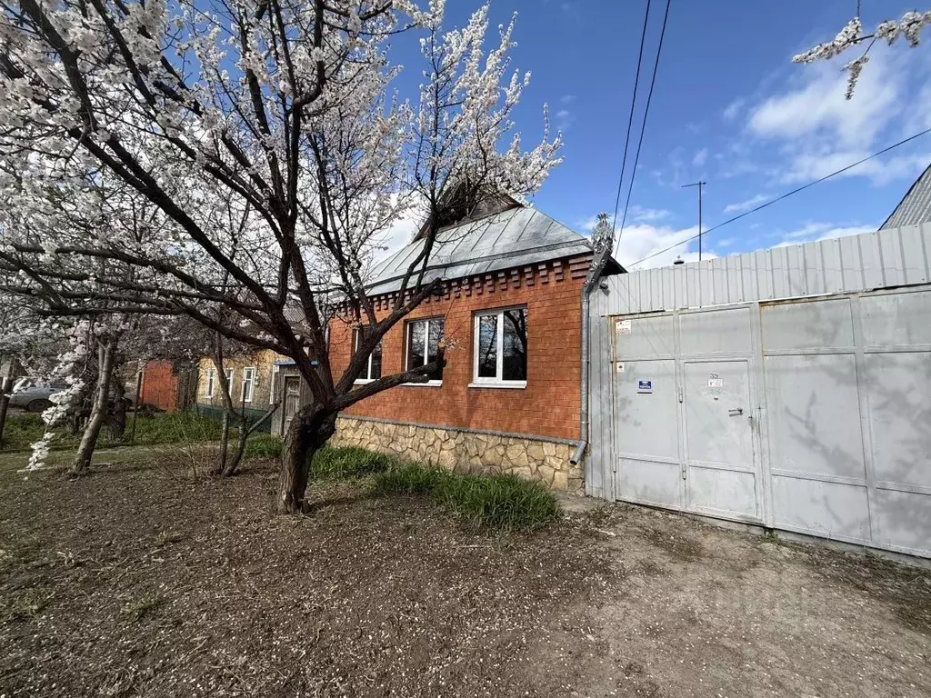 Дом в Саратовская область, Энгельс ул. Дзержинского, 39 (110 м) - Фото 0