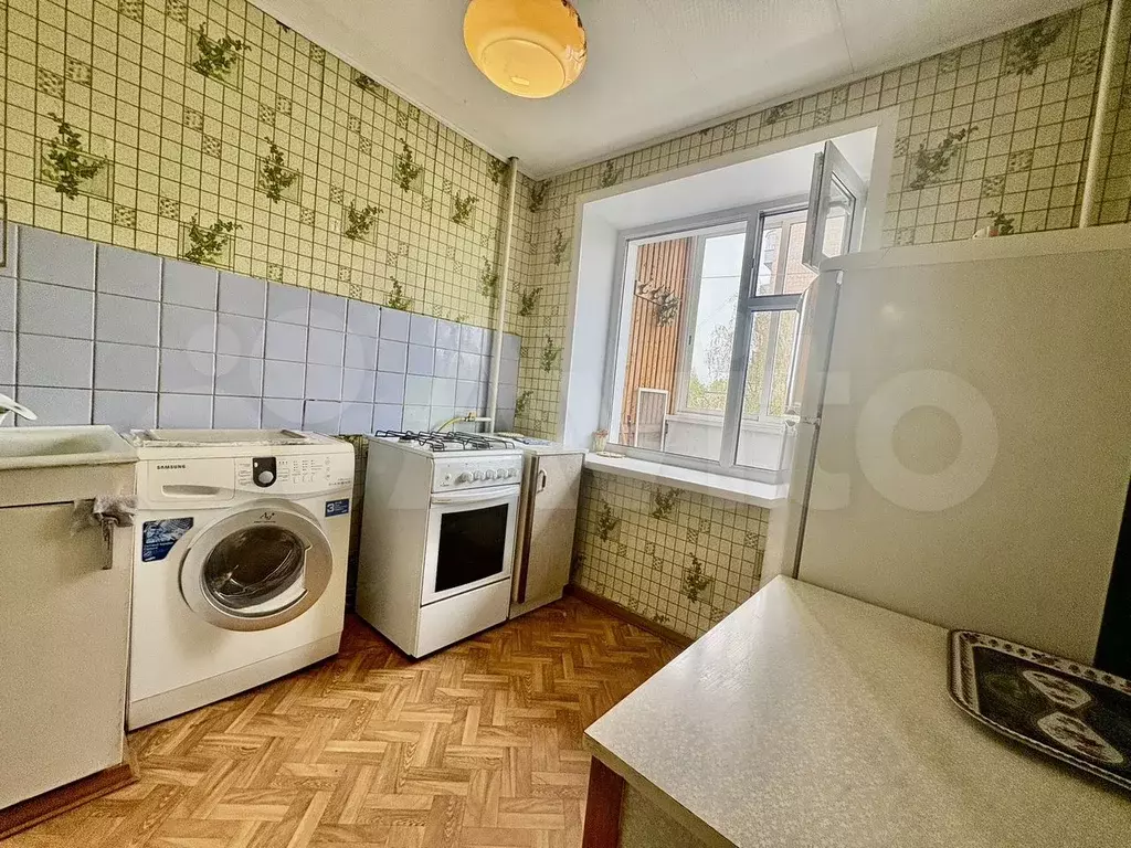 1-к. квартира, 33 м, 4/9 эт. - Фото 0