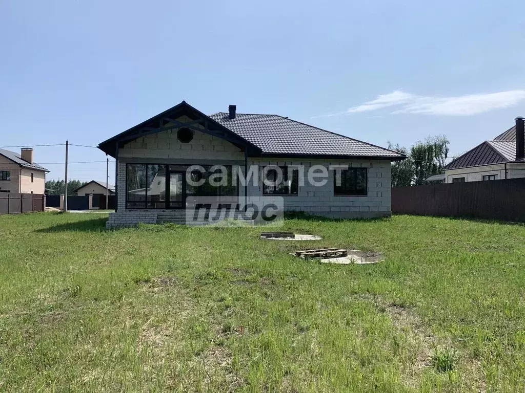 Дом в Липецкая область, с. Доброе ул. А.С. Дворниковой, 48 (166 м) - Фото 2