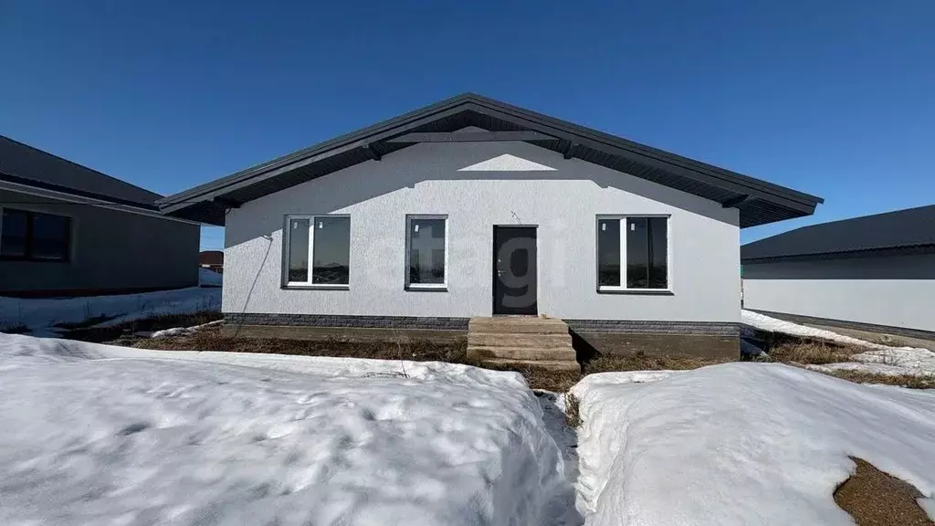 Дом в Башкортостан, Уфимский район, Русско-Юрмашский сельсовет, д. ... - Фото 1