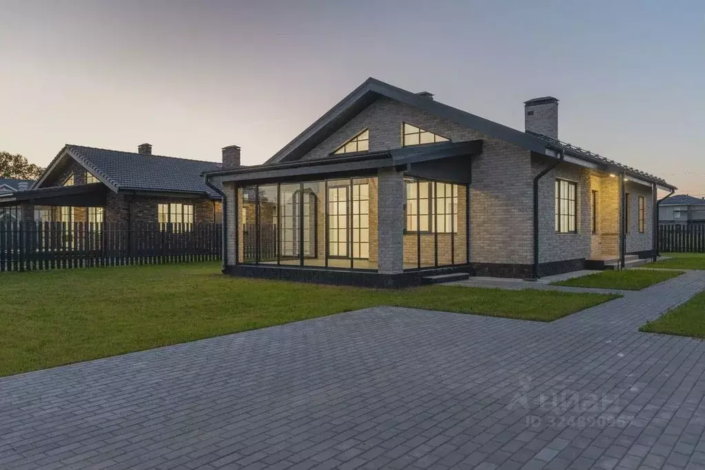 Дом в Ленинградская область, Ломоносовский район, Кипенское с/пос, ... - Фото 1