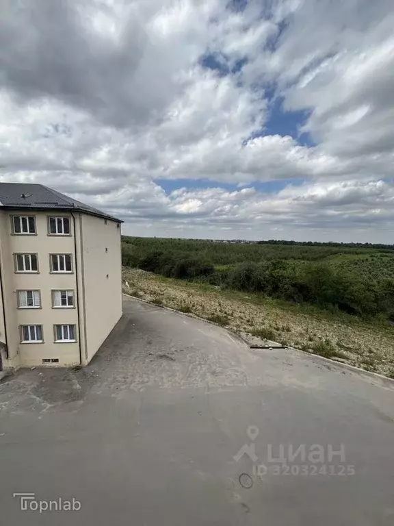 3-к кв. Кабардино-Балкария, Нальчик ул. Солнечная (87.3 м) - Фото 2