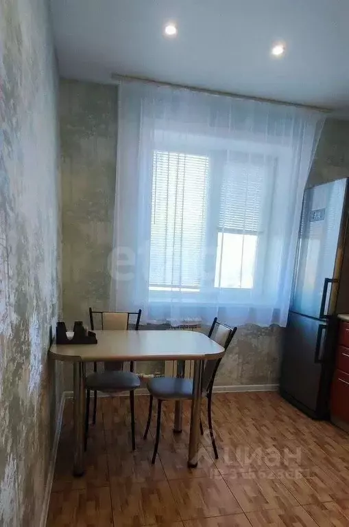 4-к кв. Амурская область, Благовещенск ул. Василенко, 13 (70.9 м) - Фото 0