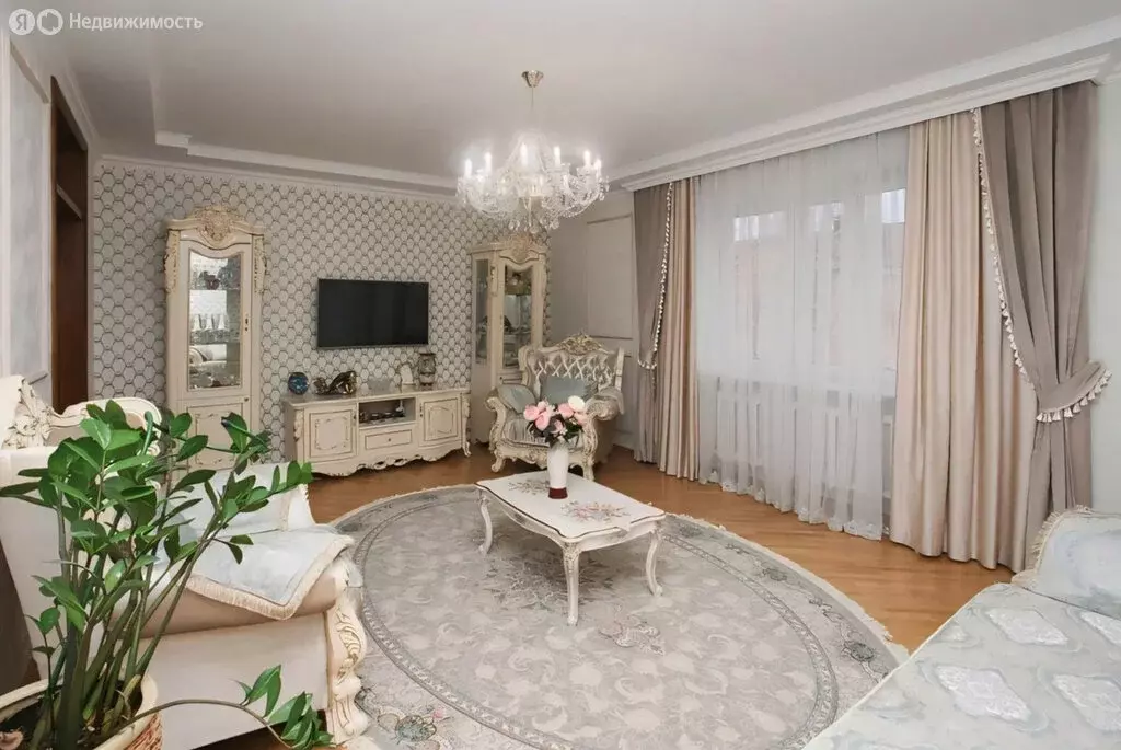 3-комнатная квартира: Ставрополь, улица Ленина, 63 (129 м) - Фото 1