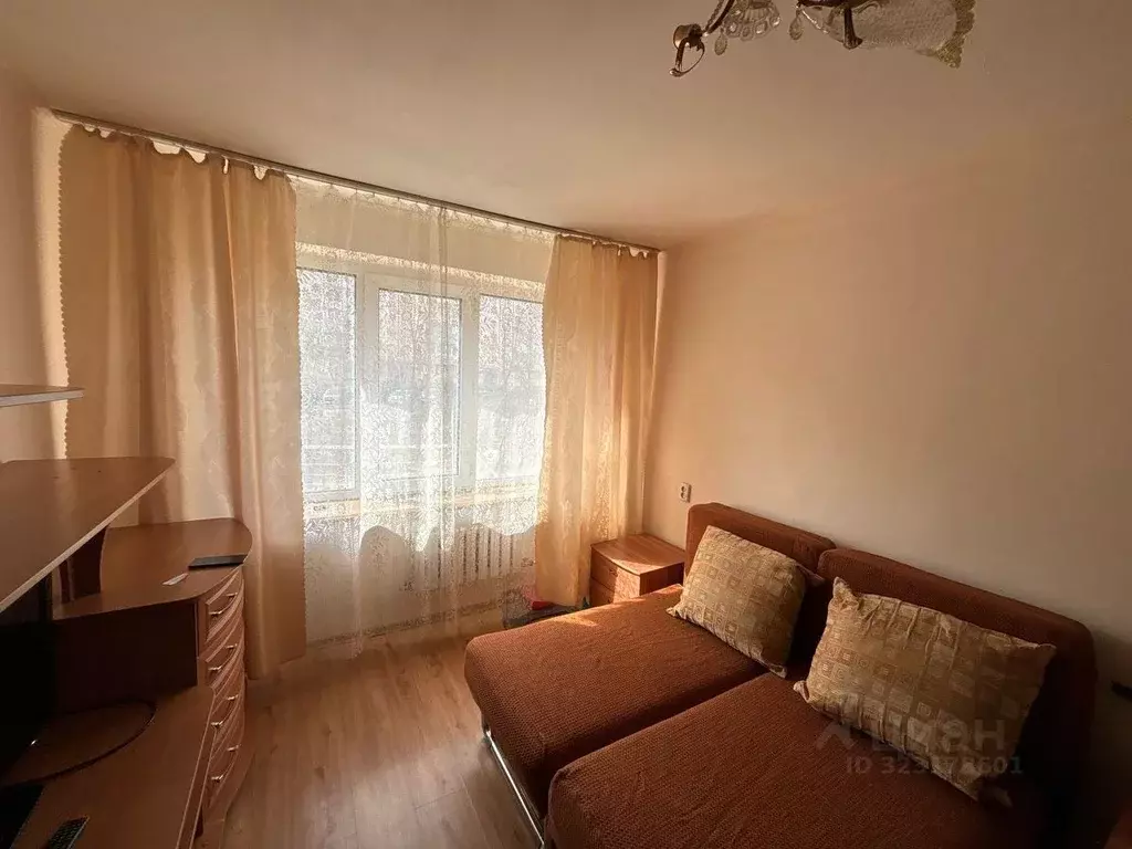 Студия Приморский край, Владивосток Окатовая ул., 14 (24.0 м) - Фото 1