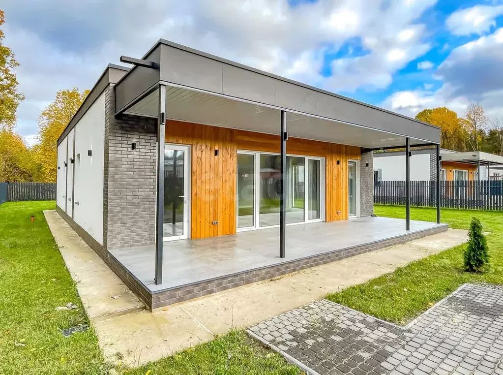 Дом в Ленинградская область, Ломоносовский район, Низинское с/пос, д. ... - Фото 1