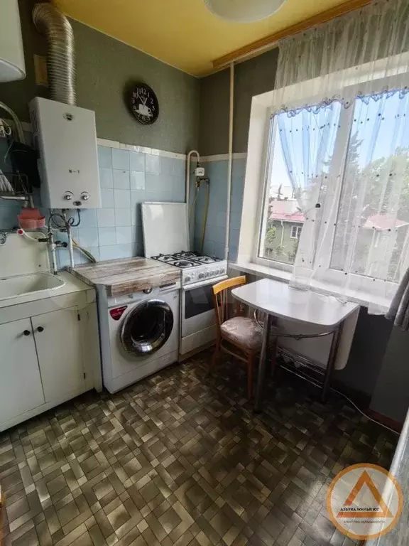 4-к. квартира, 70 м, 5/5 эт. - Фото 0