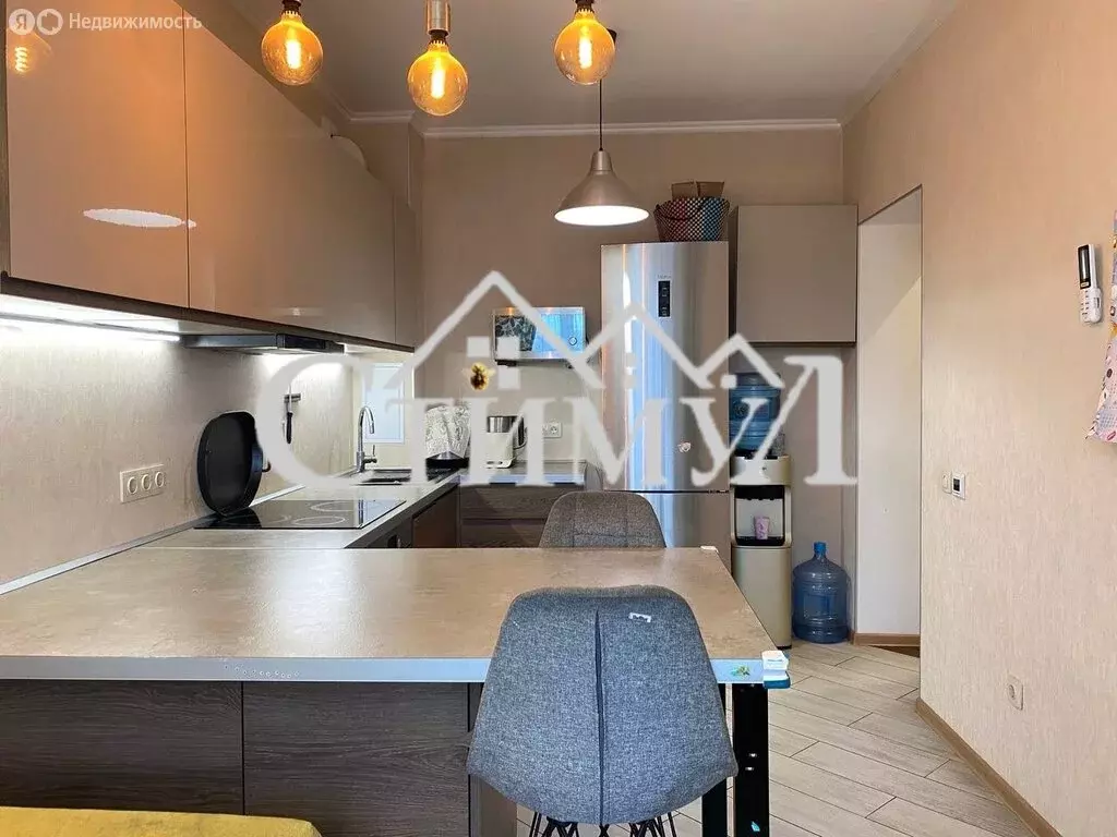 3-комнатная квартира: Абакан, улица Комарова, 9 (83.5 м) - Фото 1