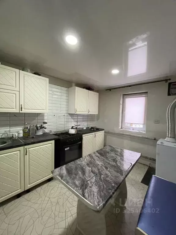 Дом в Астраханская область, Приволжский район, пос. Стеклозавода ул. ... - Фото 2