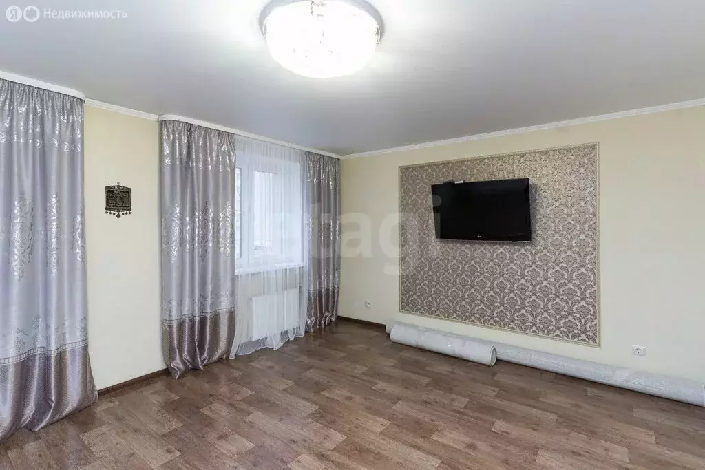 3-комнатная квартира: Тюмень, улица Пермякова, 83к2 (84 м) - Фото 2