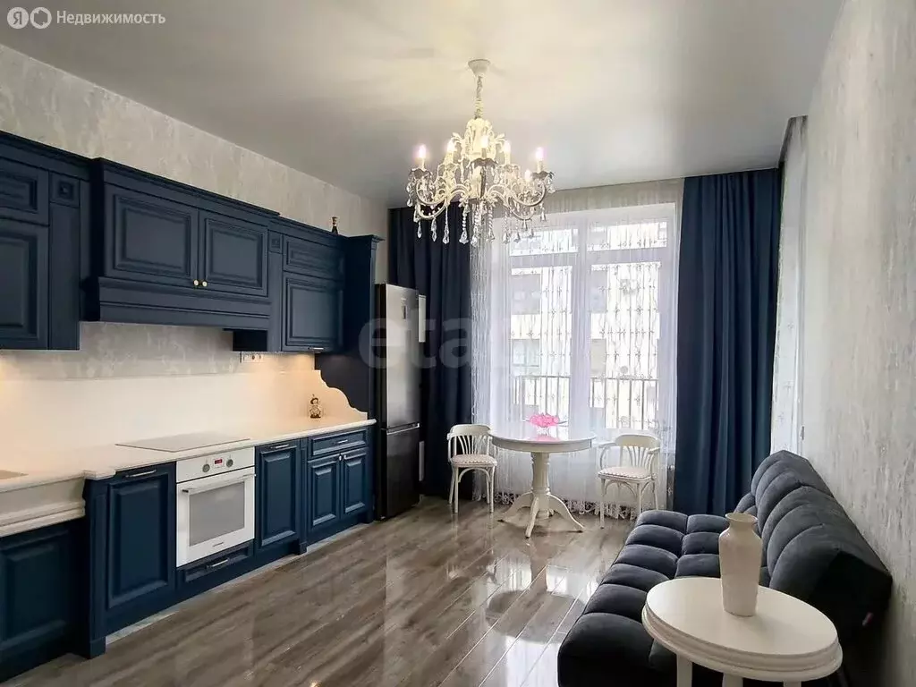 1-комнатная квартира: Тюмень, улица Федюнинского, 30к8 (46 м) - Фото 1