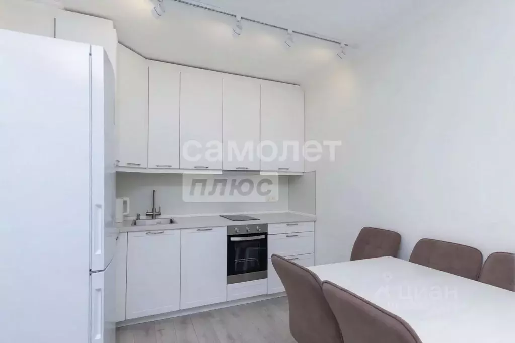 1-к кв. Тюменская область, Тюмень ул. Стройотрядовская, 6 (39.6 м) - Фото 1