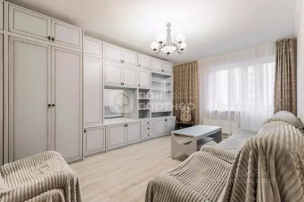 2-к кв. Санкт-Петербург Серебристый бул., 21 (63.2 м) - Фото 0