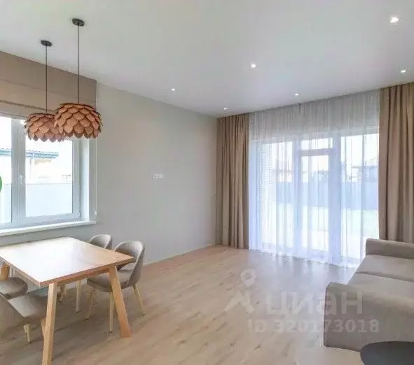 Дом в Тюменская область, Тюмень ул. Андрея Огибалова (152 м) - Фото 1