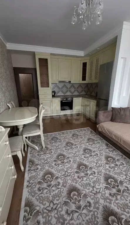 1-к. квартира, 42 м, 5/15 эт. - Фото 1