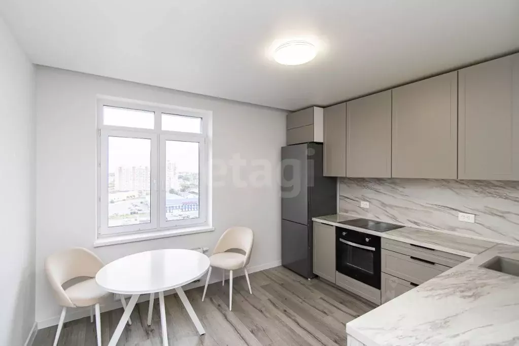 2-к кв. Тюменская область, Тюмень Харьковская ул., 76 (49.0 м) - Фото 1