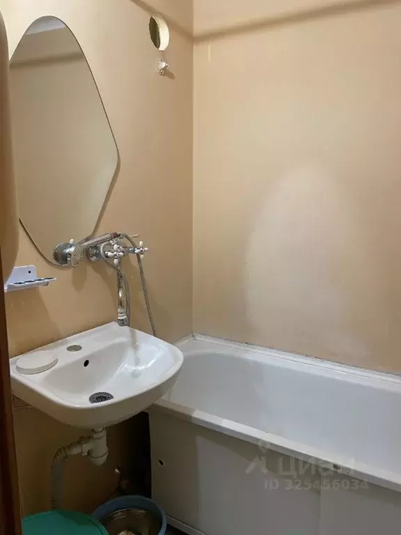 1-к кв. Псковская область, Псков Инженерная ул., 124 (36.0 м) - Фото 2