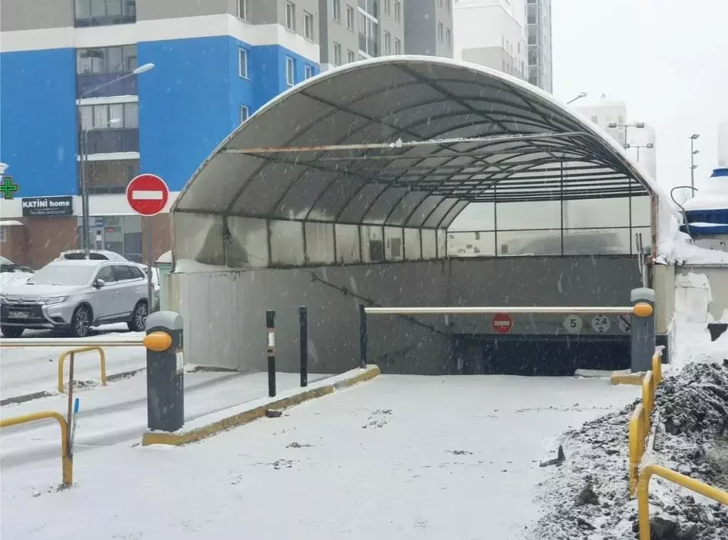 Гараж в Свердловская область, Екатеринбург ул. Вильгельма де Геннина, ... - Фото 0