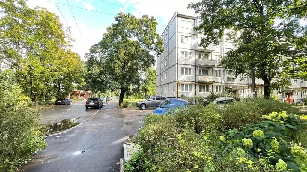3-к кв. Ленинградская область, Луга ул. Кингисеппа, 4 (62.1 м) - Фото 1