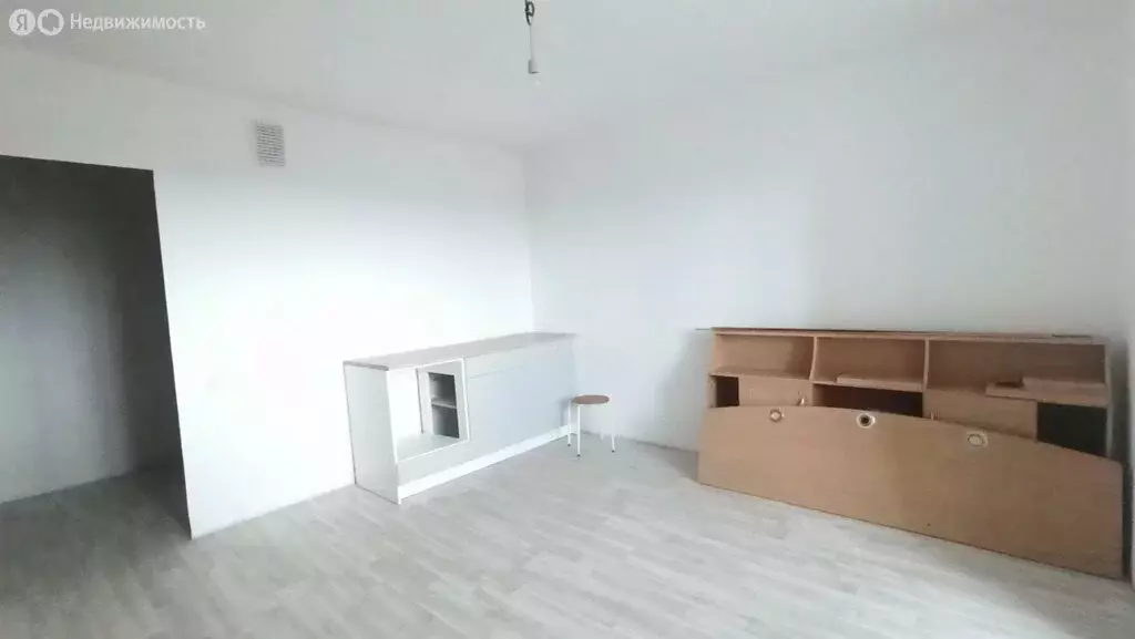Квартира-студия: Первоуральск, улица Емлина, 29А (26.4 м) - Фото 0