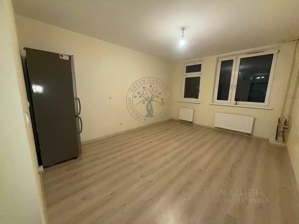 Студия Свердловская область, Екатеринбург ул. Чемпионов, 1 (24.3 м) - Фото 1