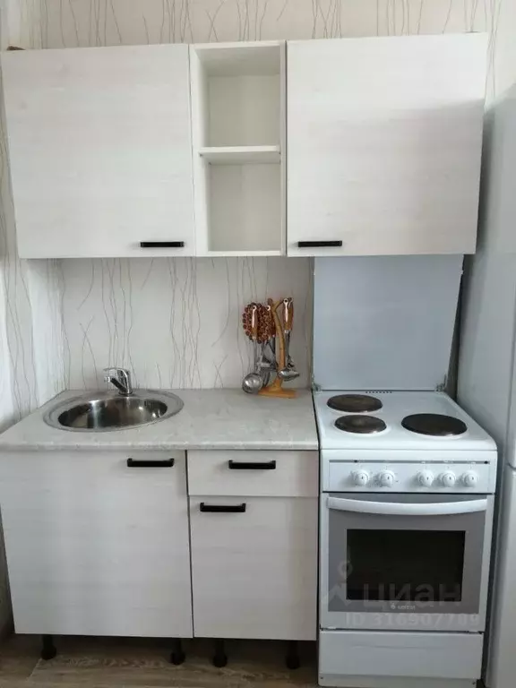 1-к кв. Бурятия, Улан-Удэ Загорск мкр, ул. Родины, 11 (30.0 м) - Фото 1