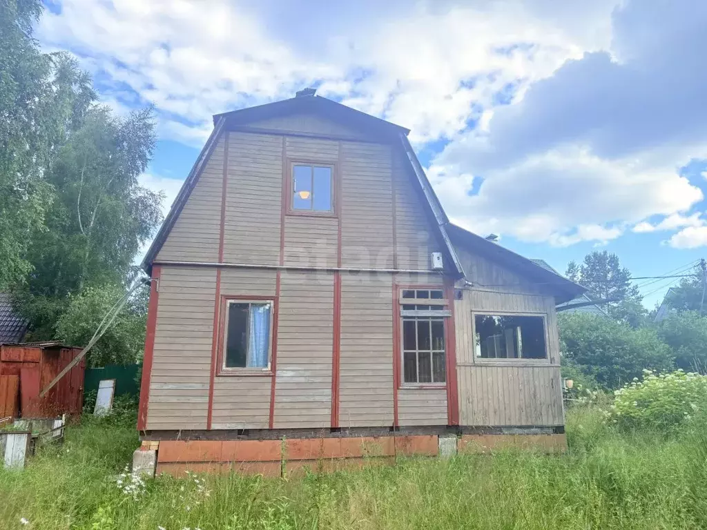 Дом в Ленинградская область, Выборгский район, Рощинское городское ... - Фото 1