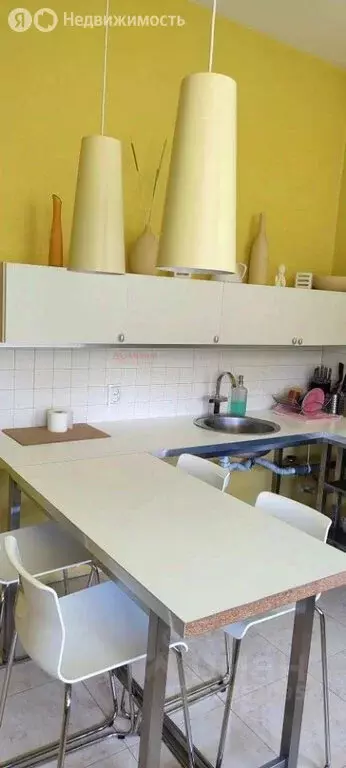 2-комнатная квартира: Смоленск, улица Дзержинского, 2 (56.9 м) - Фото 1
