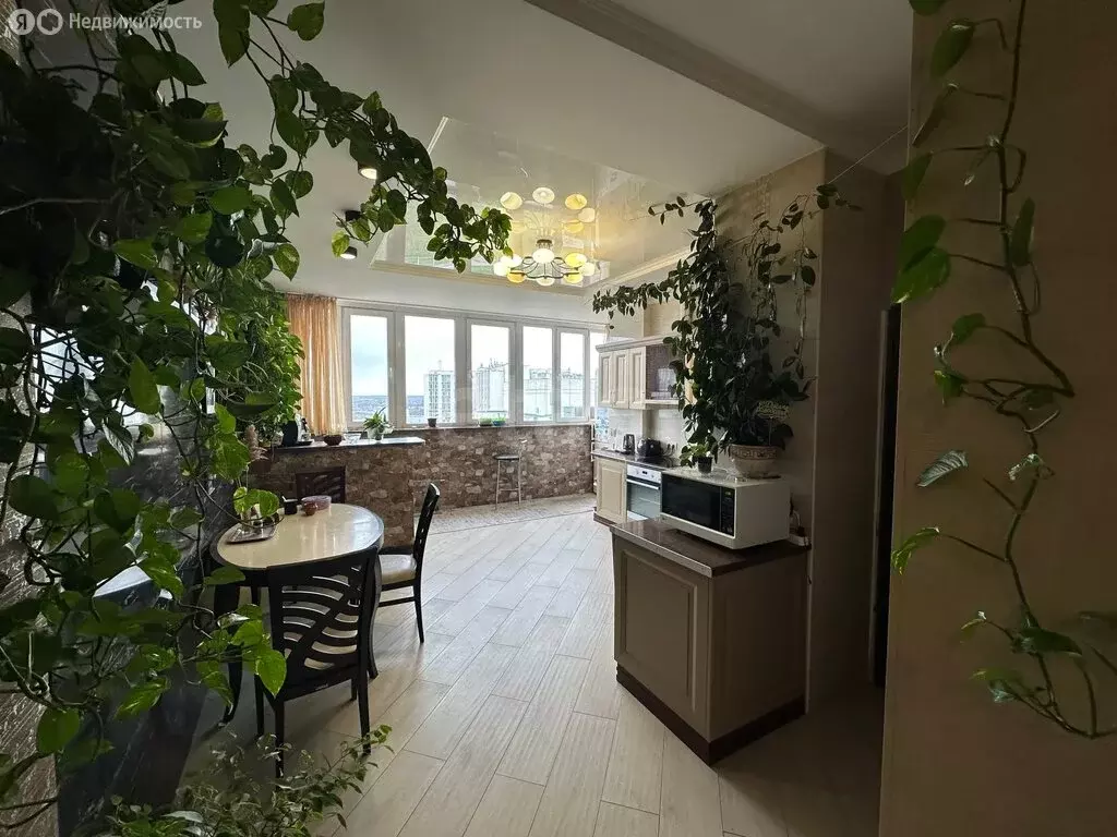 2-комнатная квартира: Белгород, Академическая улица, 23А (89.5 м) - Фото 1