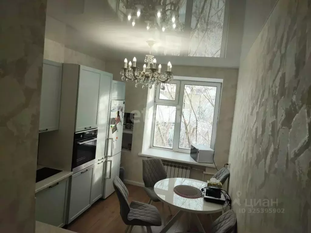 2-к кв. Саха (Якутия), Якутск просп. Ленина, 23 (70.3 м) - Фото 2