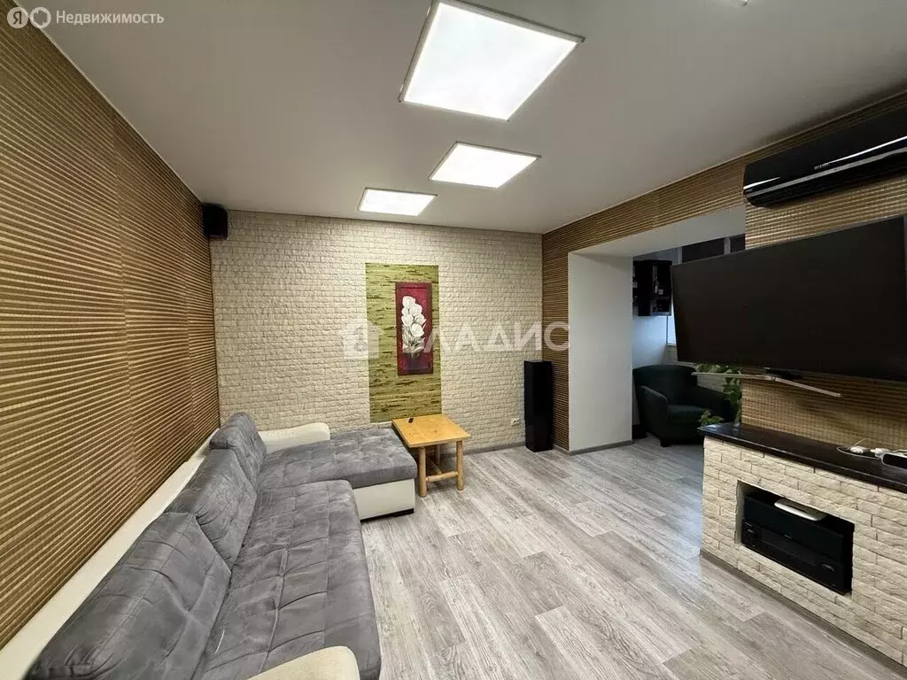 3-комнатная квартира: Йошкар-Ола, улица Карла Маркса, 126 (74.7 м) - Фото 1