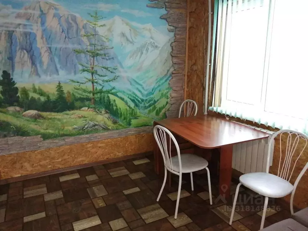 Комната Алтайский край, Белокуриха Комсомольская ул., 33 - Фото 1