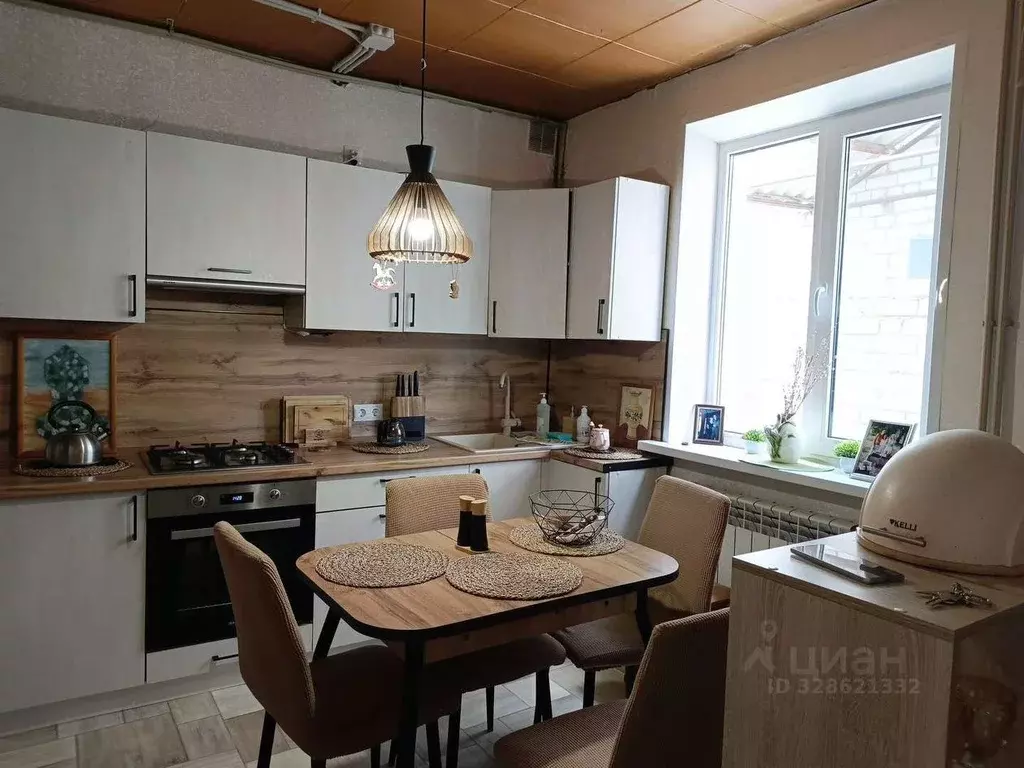 Дом в Белгородская область, Белгород ул. Чапаева (78 м) - Фото 1