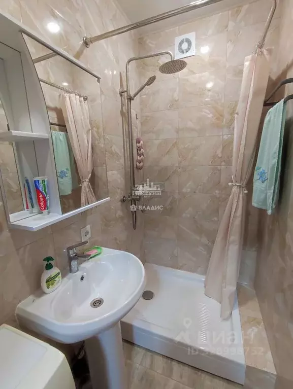 2-к кв. Крым, Керчь пер. Кооперативный, 3/5 (42.0 м) - Фото 2