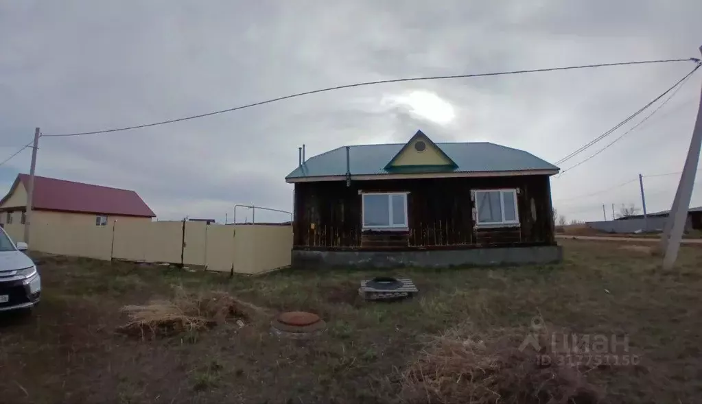 Дом в Оренбургская область, пос. Новоорск ул. Правдухина (91 м) - Фото 0