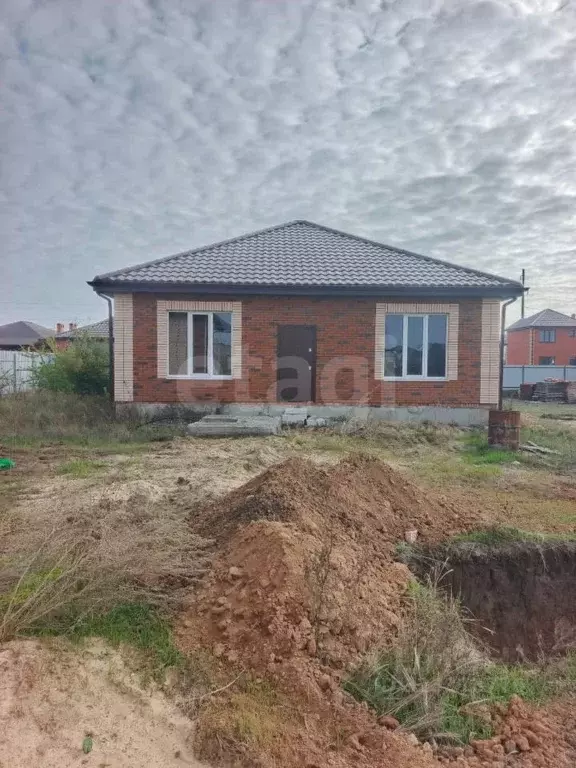 Дом в Ростовская область, Азовский район, Кагальницкое с/пос, с. ... - Фото 1