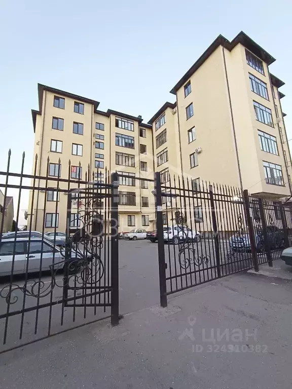 1-к кв. Кабардино-Балкария, Нальчик ул. Мовсисяна, 18А (52.0 м) - Фото 1