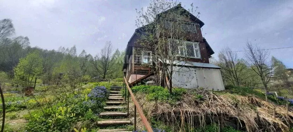 Дом в Кемеровская область, Междуреченск ул. Гагарина (55 м) - Фото 1