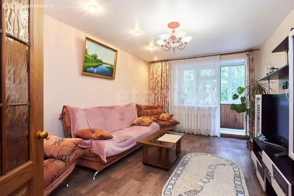 3-комнатная квартира: Тюмень, улица Спорта, 93 (59.6 м) - Фото 0