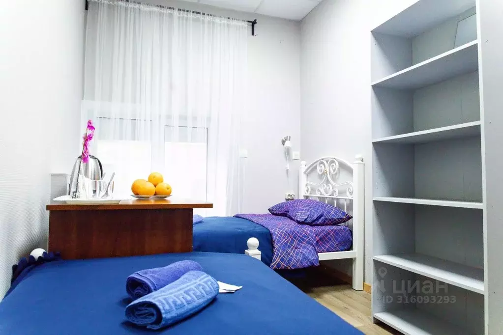 Комната Санкт-Петербург Среднегаванский просп., 13 (12.0 м) - Фото 0