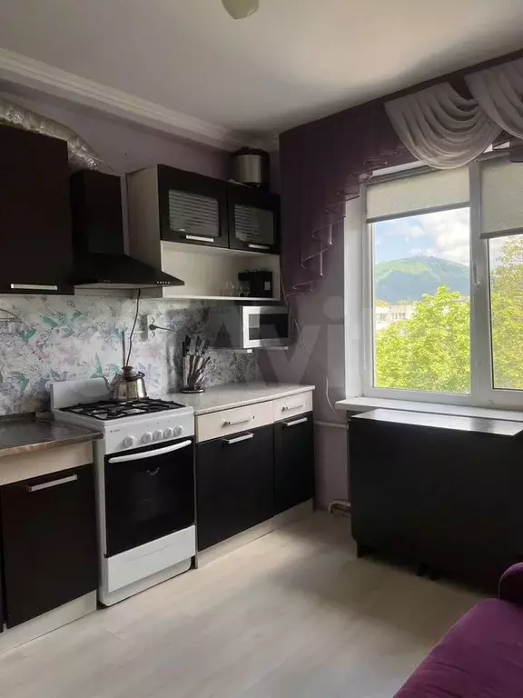 1-к. квартира, 37 м, 5/5 эт. - Фото 0