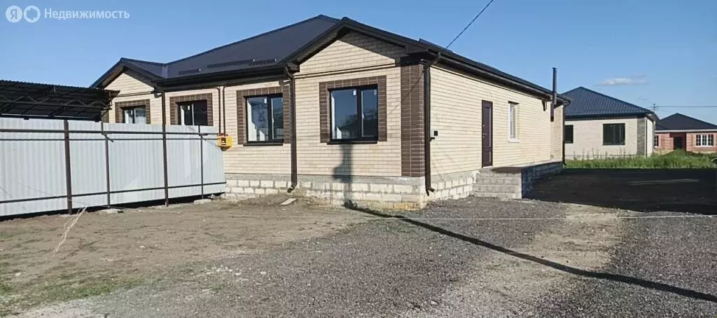Дом в Михайловск, улица Ишкова (105 м) - Фото 0