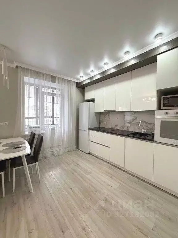 Студия Омская область, Омск ул. Перелета, 28 (45.0 м) - Фото 1