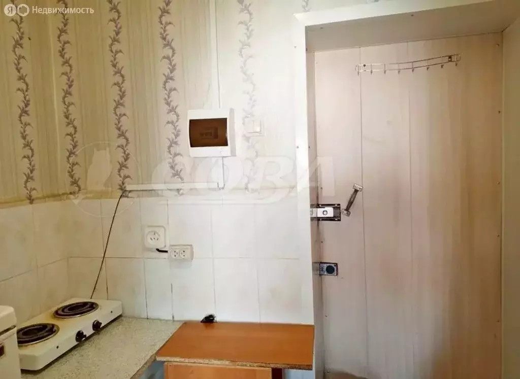 Квартира-студия: Тюмень, улица Парфёнова, 20 (17.6 м) - Фото 1