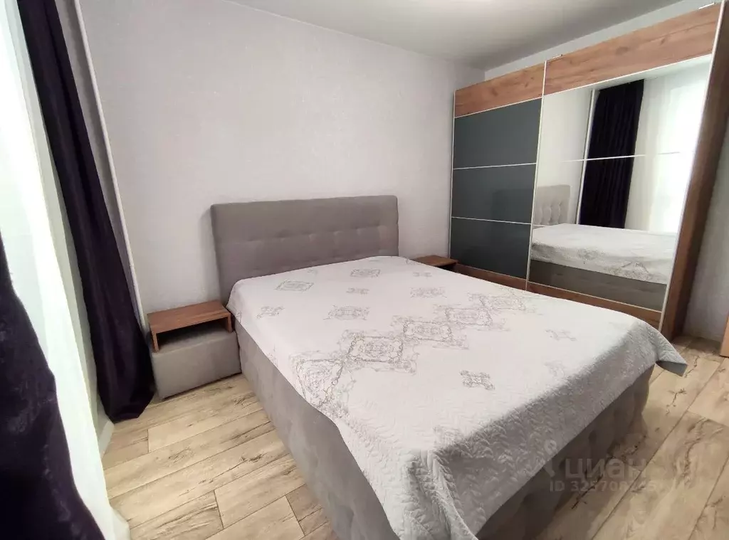 3-к кв. Крым, Симферополь ул. Севастопольская, 195 (80.0 м) - Фото 1